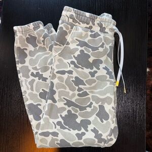 Women’s camo sweatpants